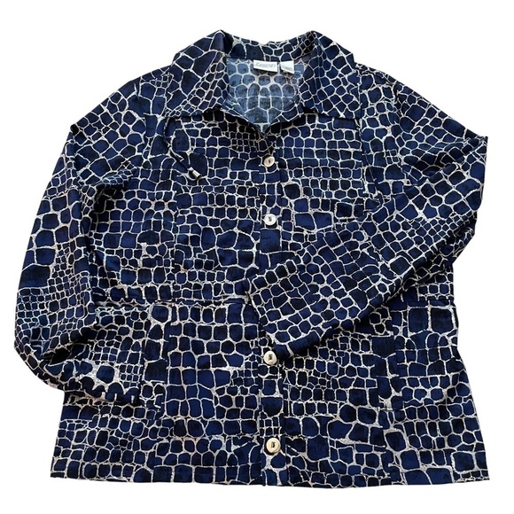 Zynergy By Chicos Women's Size 2/M Stretch Collared Long Sleeve Pockets Top. - Picture 12 of 15